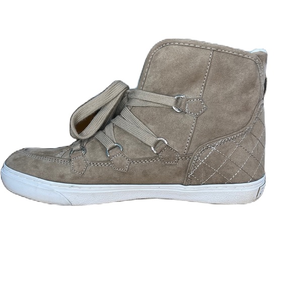 G by GUESS Hightop’s Sz 8.5 - Picture 4 of 13
